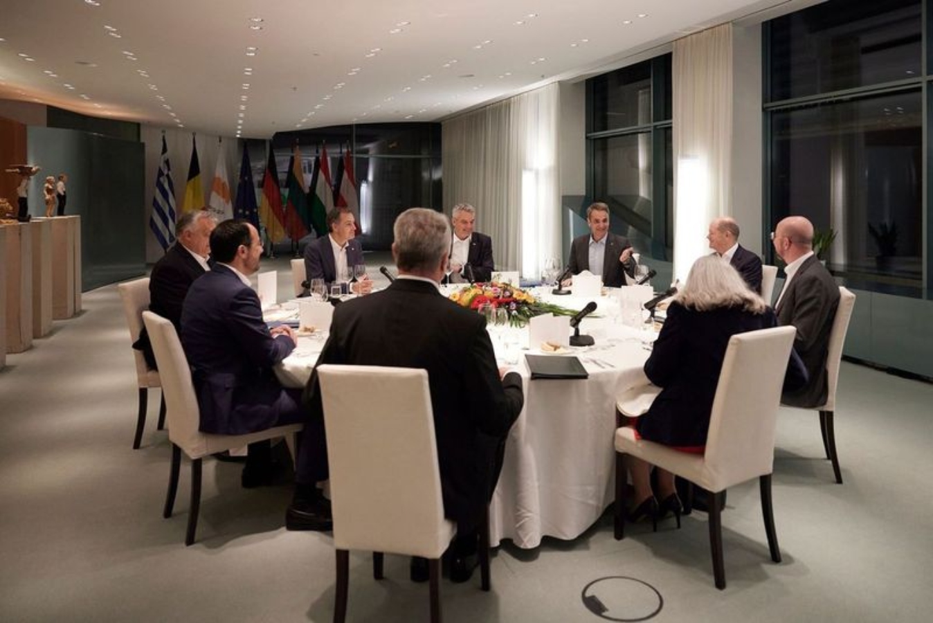Μητσοτάκης: Παρέστη στο δείπνο του Σαρλ Μισέλ στην καγκελαρία με πέντε ηγέτες της ΕΕ