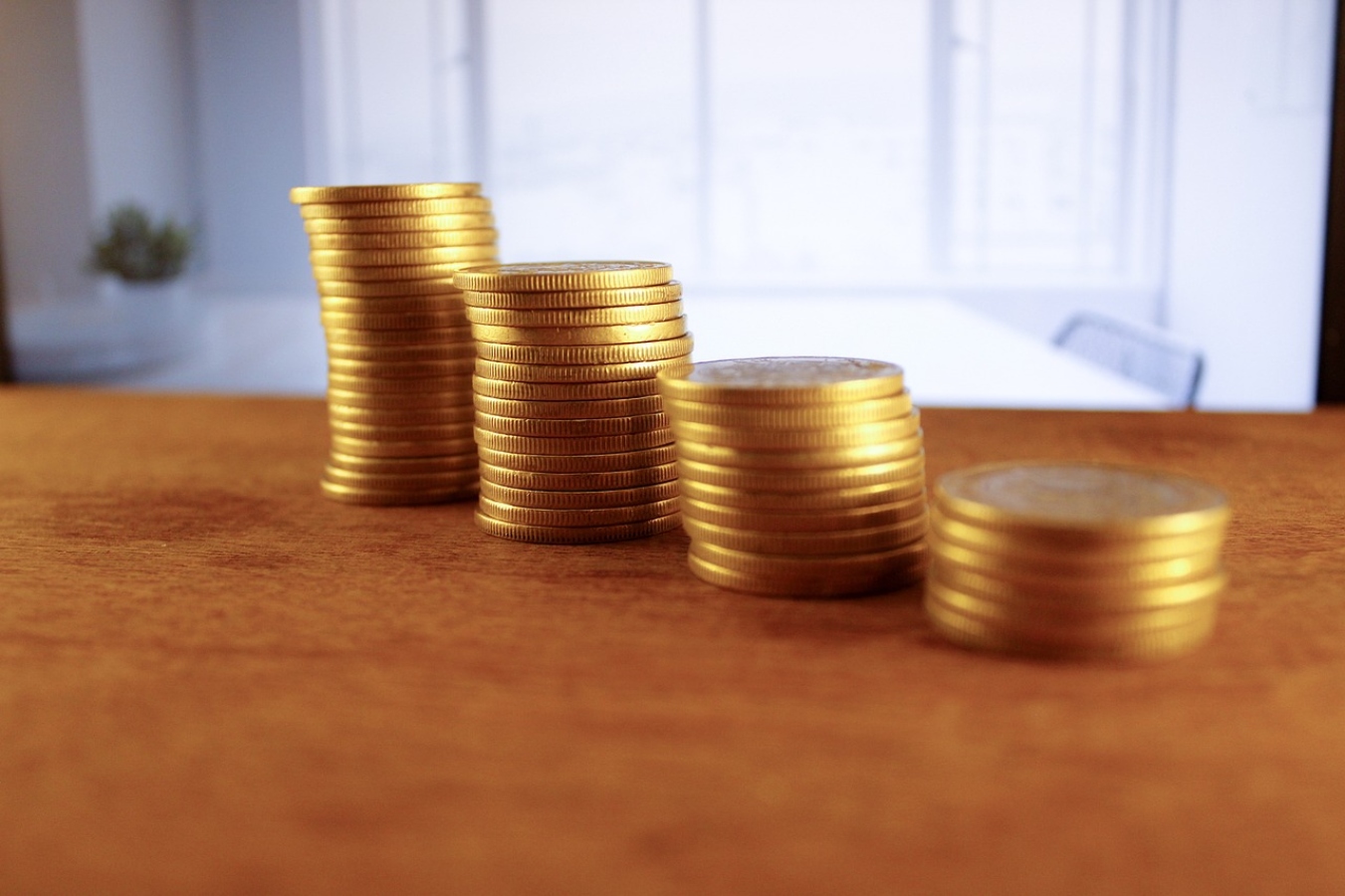 ECB: Greeks 22,5% Poorer Compared to 2009