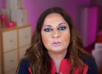 Μουτίδου: Τρολάρει τον Μπέο και ζητά… «εμένα δεν θα με βρίσεις;»