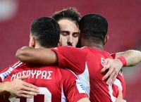 Πως ετοιμάζεται να παρατάξει τον Ολυμπιακό κόντρα στην Φερεντσβάρος o Μεντιλίμπαρ