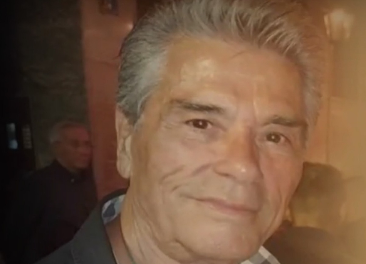 Γοητευτικός, «κομμάτια» απ’ τη γυμναστική & με άσπρα μαλλιά ο 74χρονος αγρότης Πάνος Μιχαλόπουλος