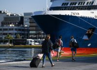 Άρση απαγορευτικού απόπλου – Κανονικά τα δρομολόγια στα λιμάνια Πειραιά, Ραφήνας και Λαυρίου