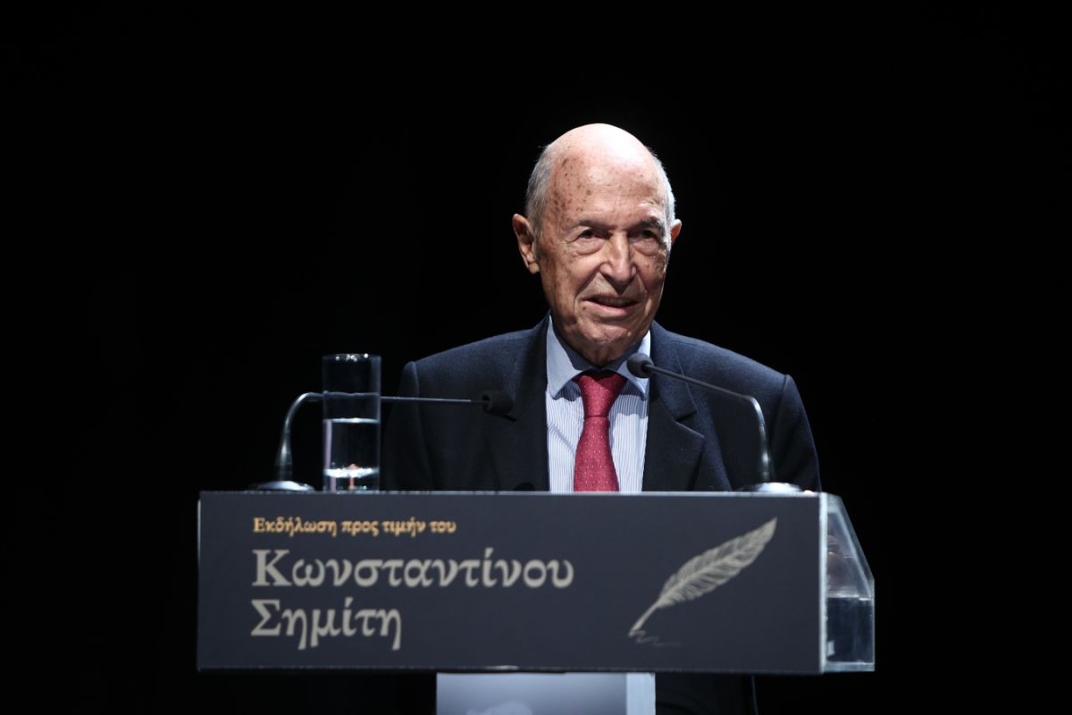 Kώστας Σημίτης: «Χρειάζεται σχέδιο και ευρύτερες συναινέσεις για να πάει η χώρα μπροστά» [vid]
