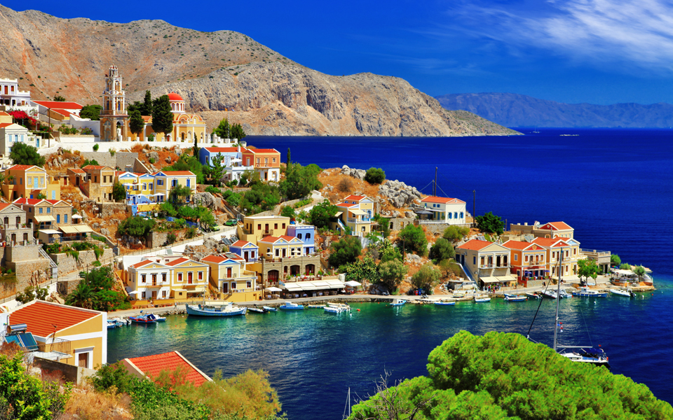 Travel.com: Τα 16 νησιά που κάνουν την Ελλάδα ασυναγώνιστη