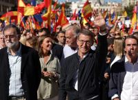 Ισπανία: Η κεντροδεξιά προετοιμάζει αντίσταση στο “πραξικόπημα” Σάντσεθ – Αυτονομιστών