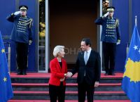 Η ΕΕ επικρίνει Σερβία και Κοσσυφοπέδιο για έλλειψη προόδου Η ΕΕ επικρίνει Σερβία και Κοσσυφοπέδιο για έλλειψη προόδου