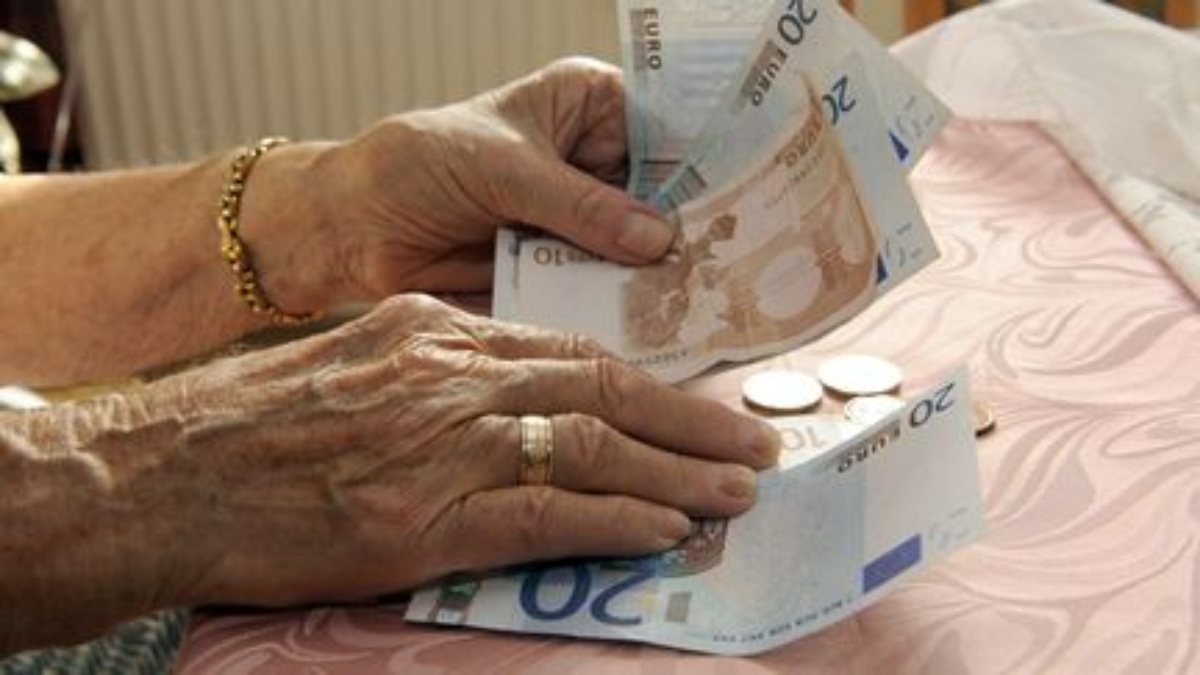 Επικουρικές συντάξεις ιδιωτικού τομέα: Στο Ανώτατο Ειδικό Δικαστήριο η κατάργηση των δώρων