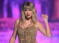 Taylor Swift: Αποκαλύπτει πότε γνώρισε τον Travis Kelce – “Ήμασταν ήδη ζευγάρι όταν…”