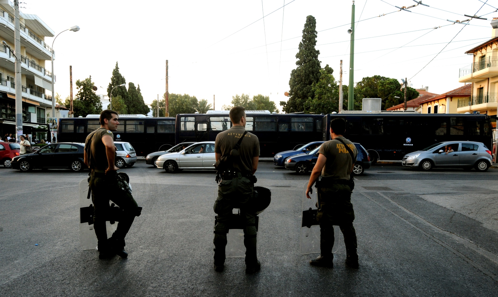Πως αντέδρασε η αντιπολίτευση στα μέτρα της κυβέρνησης κατά της οπαδικής βίας [vid]