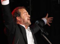 Γιάννης Πάριος: Ανατριχιάσαμε με τον τρόπο που αποχαιρέτησε τον Βασίλη Καρρά
