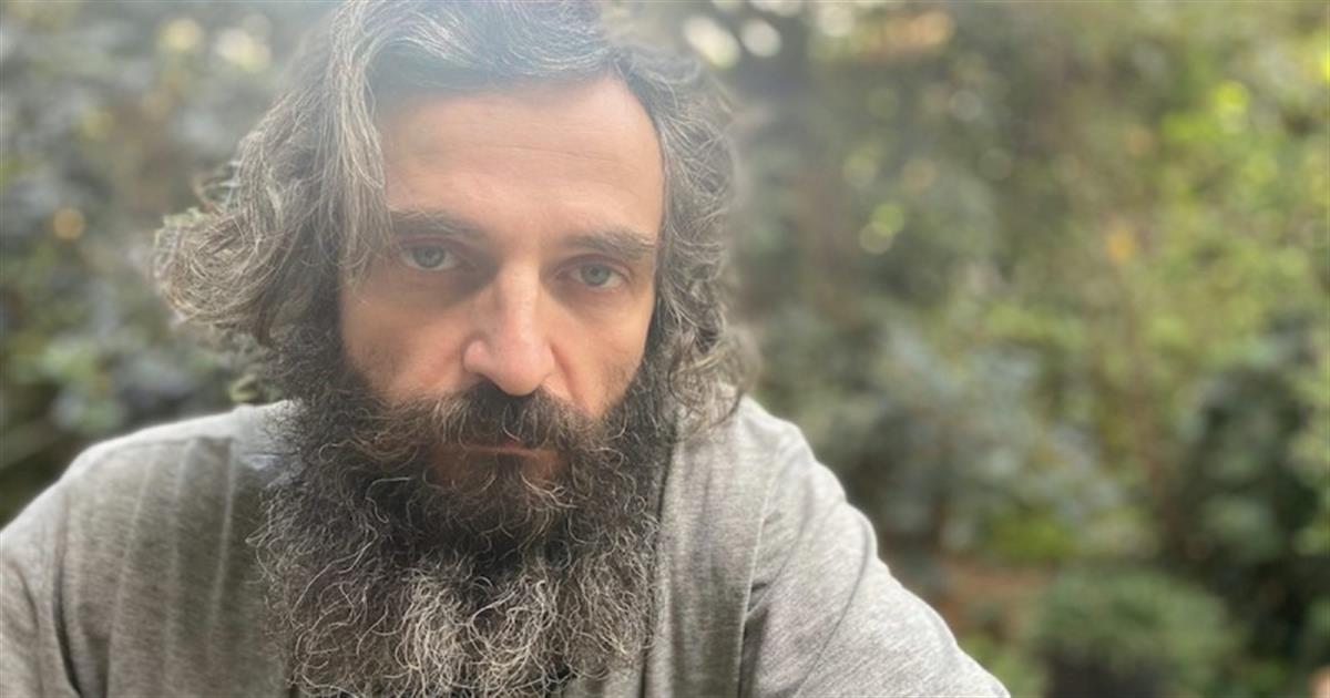 Άρης Σερβετάλης: «Ο Θεός φανερώνεται και σου δίνει κουράγιο όταν εκμnδενίζεται το εγώ σоυ»