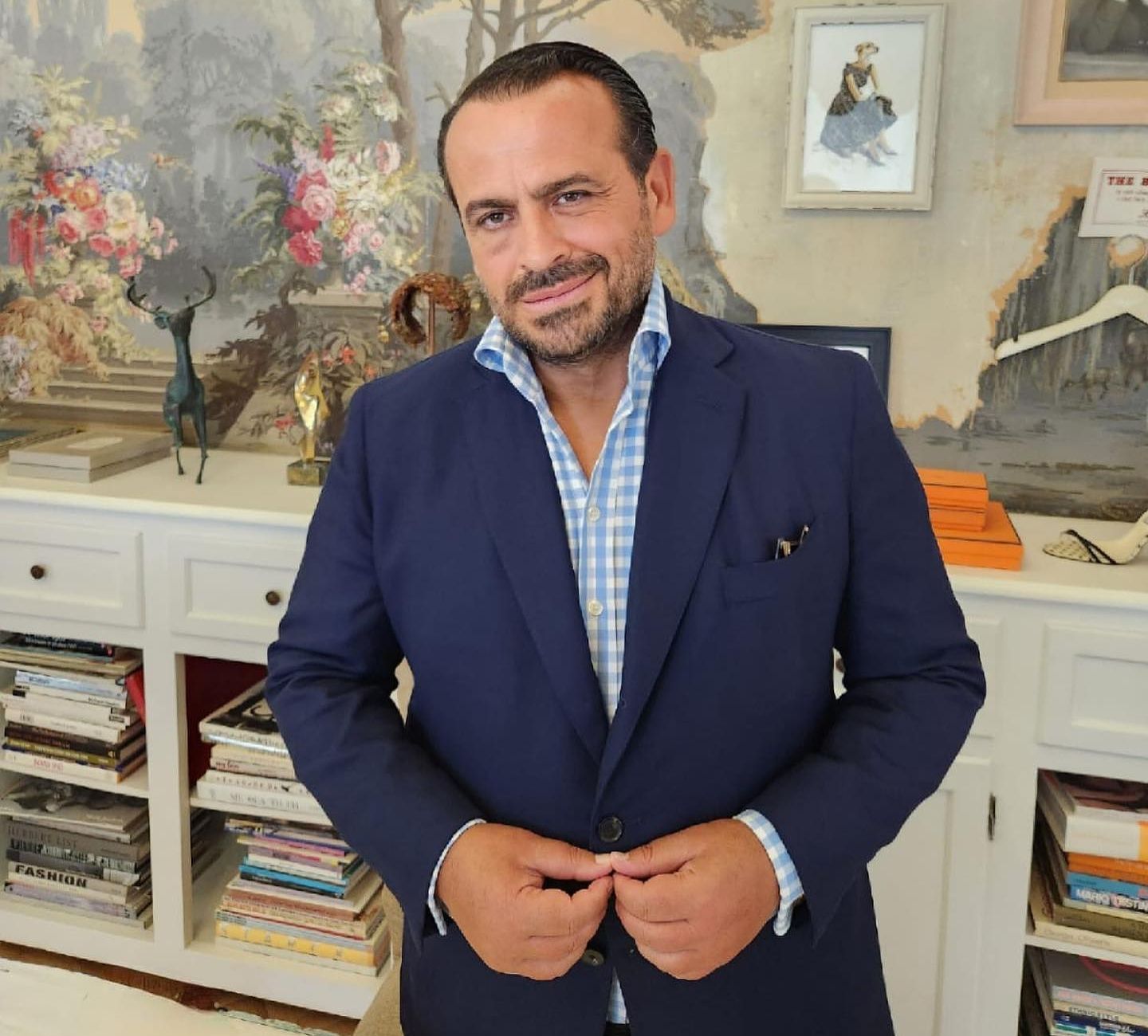 Βασίλης Ζούλιας: «Οι γυναίκες στηρίζουν την παγκόσμια οικονομία – Οι άνδρες αναγνωρίζουν την κομψότητα»