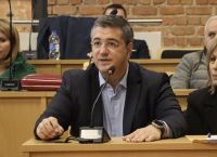 Ο Απόστολος Τζιτζικώστας ορκίστηκε Περιφερειάρχης Κεντρικής Μακεδονίας απαγγέλλοντας Σεφέρη