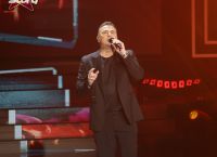 Fame Story τελικός: Στο πλευρό του Αντώνη Ρέμου, η Υβόννη το χειροκρότημα και τα φιλιά