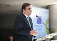 Σχοινάς: Οι χώρες που δεν θα δέχονται μετεγκαταστάσεις αιτούντων άσυλο θα πληρώνουν πρόστιμο