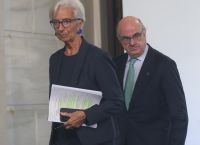 Λαγκάρντ: Αμετάβλητα τα επιτόκια – Τα σενάρια για μείωση