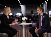 PM Mitsotakis to Bloomberg: I want to preserve the good relations with Britain