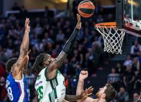 Euroleague: Το «τριφύλλι» ηττήθηκε σε ματς που κρίθηκε στο… νήμα [vid]
