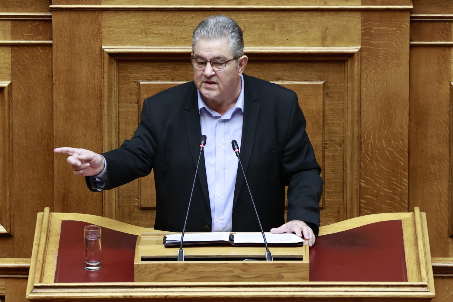 Ανακήρυξη του Δημήτρη Κουτσούμπα σε επίτιμο μέλος του «Μουσείου Μίκη Θεοδωράκη Ζάτουνας»