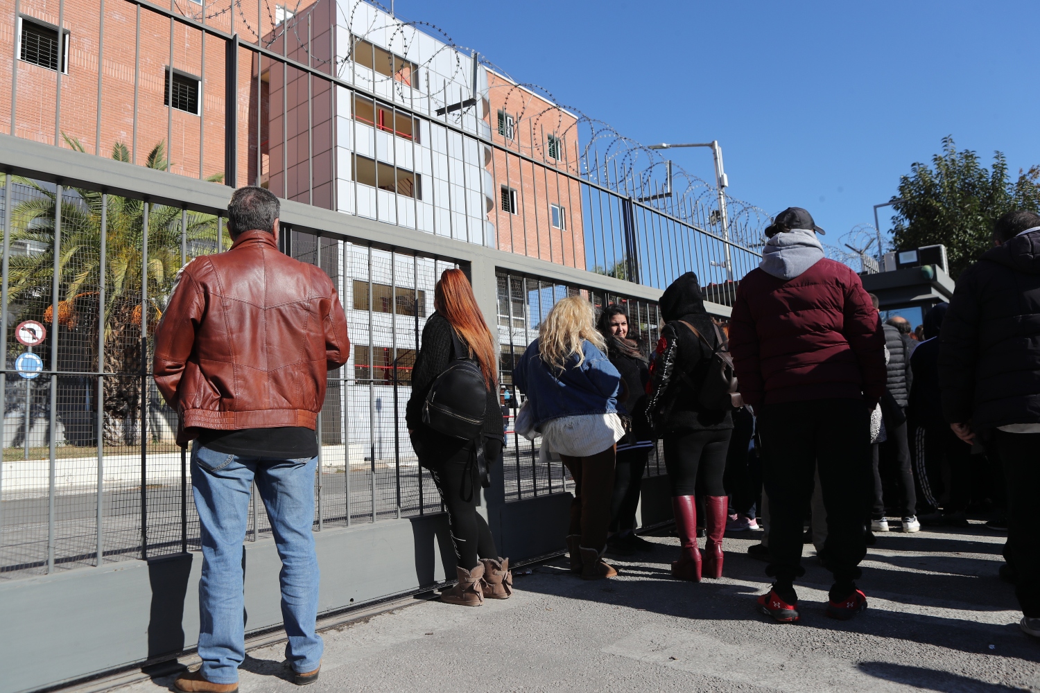 Εισαγγελική παρέβαση για τα επεισόδια στου Ρέντη και τον τραυματισμό του αστυνομικού [vid]