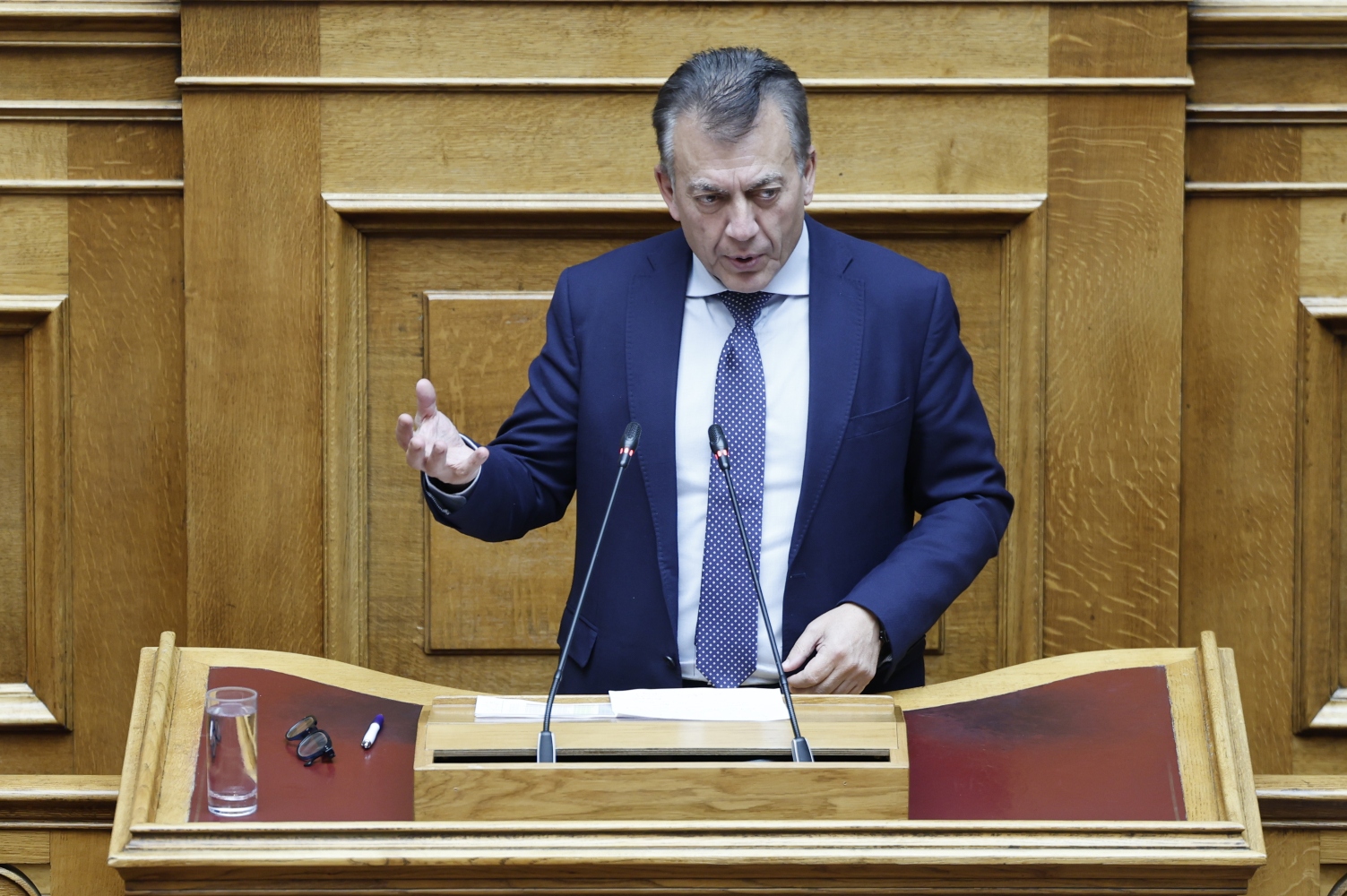 Βρούτσης: Έρχεται συνολική νομοθετική παρέμβαση για την οπαδική βία