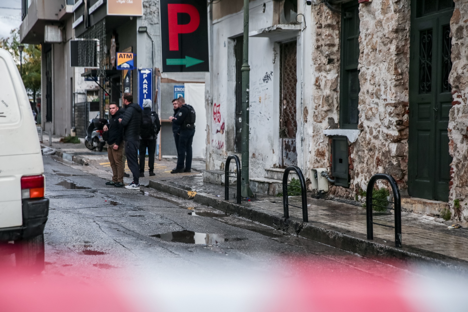 Γκάζι: «Κανένας καβγάς – Τους πυροβόλησαν σαν να έκαναν σκοποβολή» λέει ο πατέρας των δύο νεαρών Κρητικών