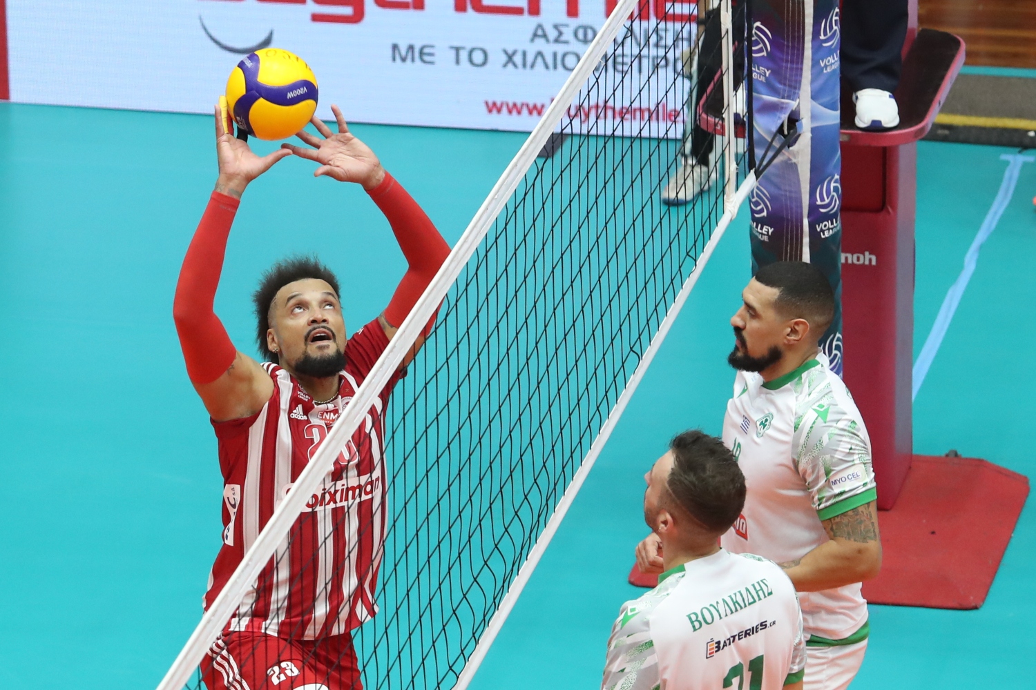 Ολυμπιακός – Παναθηναϊκός 3-1: Συνεχίζουν αήττητοι οι Ερυθρόλευκοι [vid]
