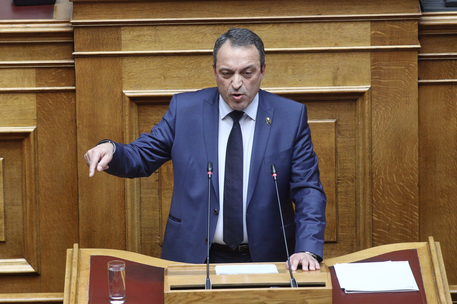 Στίγκας: Η Ελλάδα έχει γίνει νεκροταφείο για χιλιάδες επιχειρήσεις