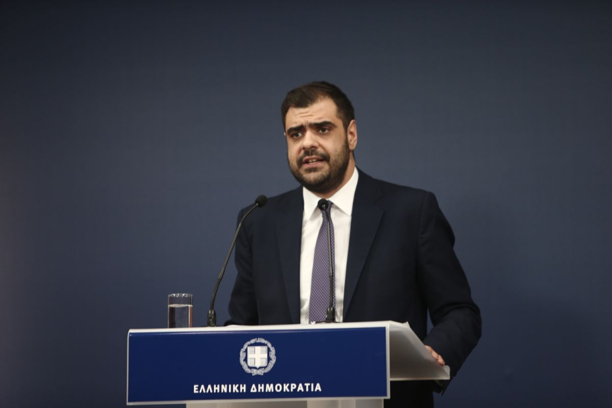 Τροπολογία για μετανάστες: Κομματική πειθαρχία για όλους στη Ν.Δ. πλην του Αντώνη Σαμαρά