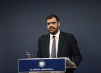 Τροπολογία για μετανάστες: Κομματική πειθαρχία για όλους στη Ν.Δ. πλην του Αντώνη Σαμαρά
