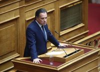 Άδωνις: Λαθρομετανάστης είναι ο ορθός όρος [vid]