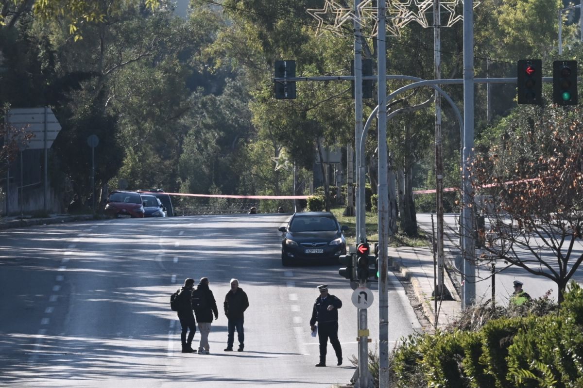 Αυτή είναι η βόμβα που εντοπίστηκε στην Πολυτεχνειούπολη, κοντά στην έδρα των ΜΑΤ [vid]