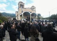 Πάτρα: Οδύνη στην κηδεία του 29χρονου αστυνομικού που σκοτώθηκε σε καταδίωξη [vid]