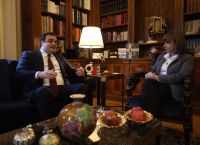 Πρεμιέρα το ακαδημαϊκό έτος 2025-2026 για τα μη κρατικά πανεπιστήμια – Συνάντηση Πιερακκάκη Σακελλαροπούλου