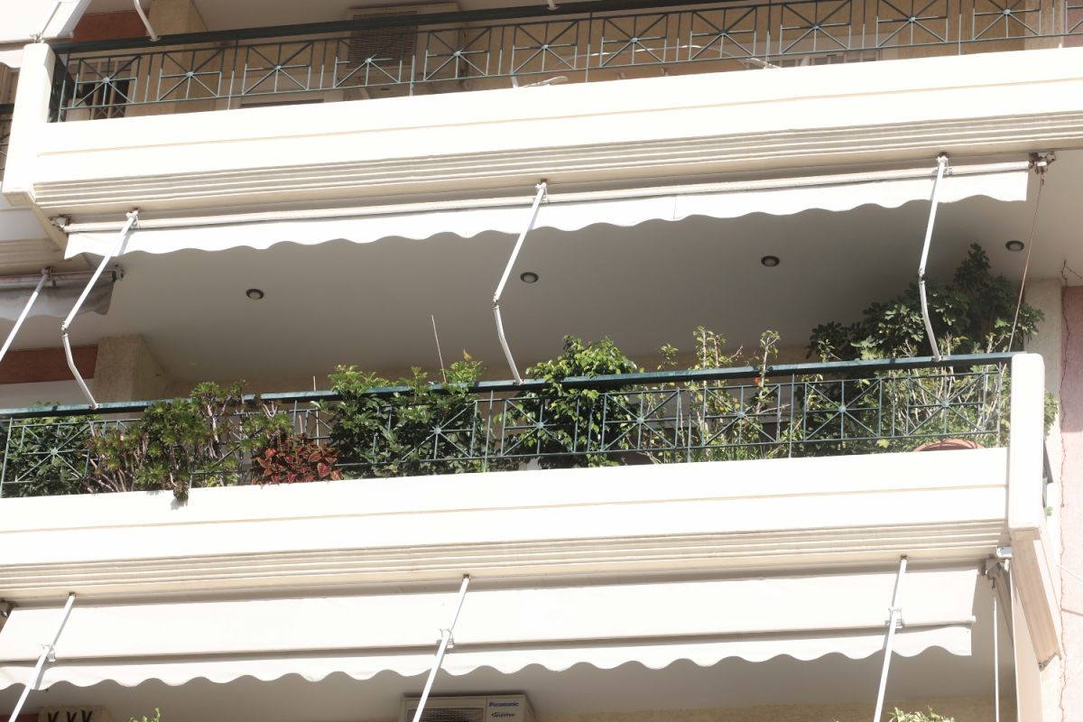 Νέα Σμύρνη: Η μητέρα επιμένει ότι ήταν ατύχημα – “Παραπάτησε και χτύπησε”