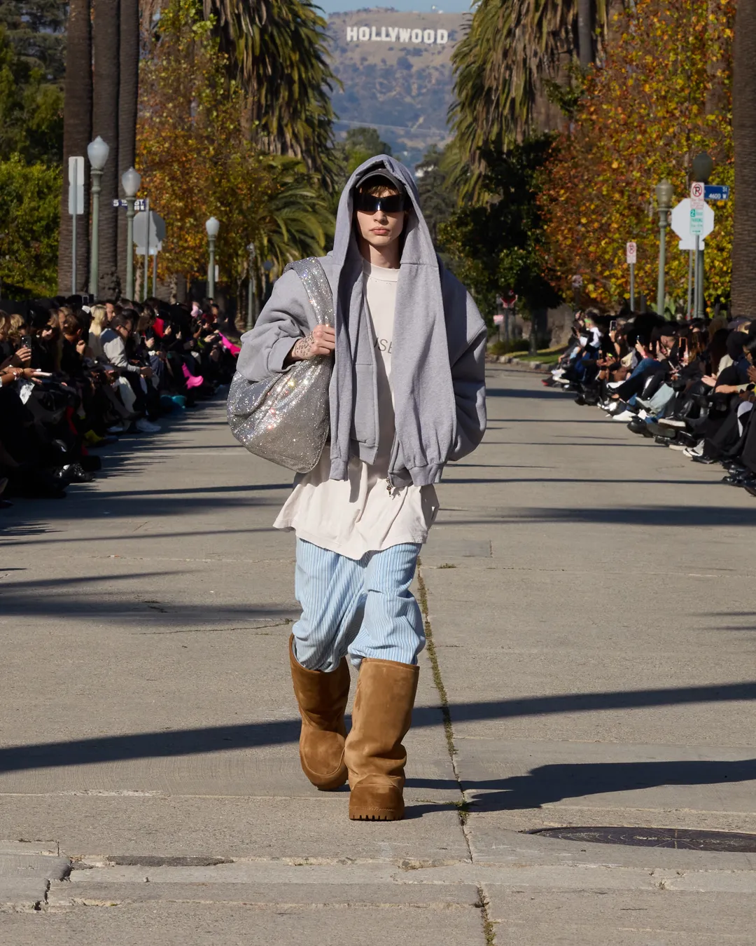 Ο οίκος Balenciaga μετέτρεψε το Hollywood σε catwalk