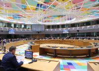 Το Eurogroup τονίζει ότι τα σχέδια προϋπολογισμού της Ελλάδας εναρμονίζονται με τις συστάσεις του Συμβουλίου Το Eurogroup τονίζει ότι τα σχέδια προϋπολογισμού της Ελλάδας εναρμονίζονται με τις συστάσεις του Συμβουλίου