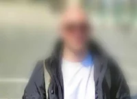 “Έφυγε” ο αστυνομικός που είχε χτυπηθεί από φωτοβολίδα στου Ρέντη