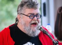 Κραουνάκης σε Πρωτοψάλτη: «Άμα είσαι δεξιά κουλή σου φταίει η φτωχιά χοντρή»