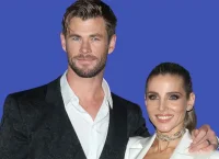 Chris Hemsworth: Η νέα ασπρόμαυρη φωτογραφία με τη σύζυγό του πάνω σε βάρκα