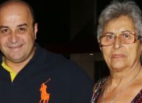 Συγκινεί ο Μάρκος Σεφερλής για τη μαμά του: «Είναι 81 ετών και είναι η ηρωίδα μου»