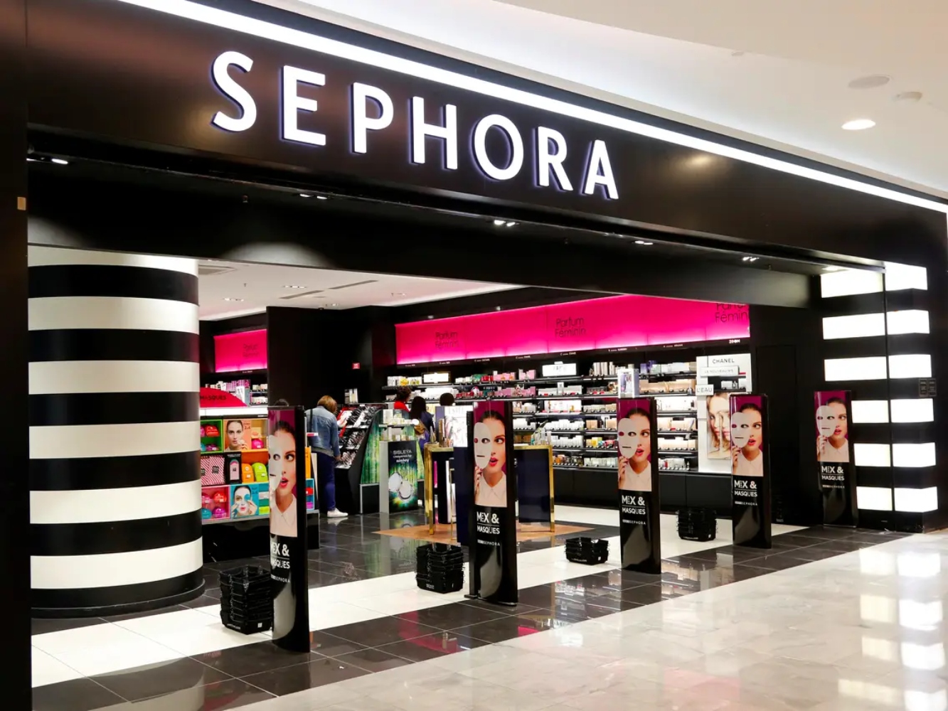 Πωλήσεις 54,4 εκατ. ευρώ για την αλυσίδα Sephora στην Ελλάδα το 2022