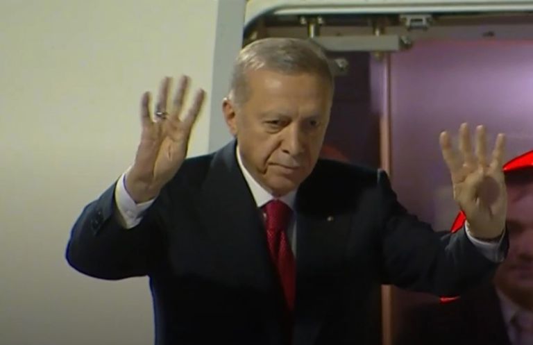 Αναχώρησε ο Ερντογάν, άνοιξαν οι δρόμοι [vid]