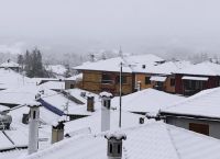 Στα «λευκά» ξύπνησαν οι κάτοικοι των ορεινών περιοχών σε Θεσσαλονίκη και Χαλκιδική [pics]