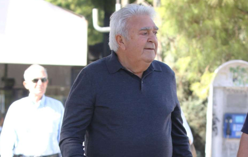 Σπάνιο βίντεο με τον Πασχάλη Τερζή στο αυτοκίνητο – Πάει την βόλτα του στο χωριό