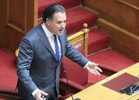 Άδωνις: Η κ. Λινού έκανε «φέτες» τον Πολάκη [VID]