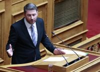 Ανδρουλάκης: Χαρακτηρίζετε συλλήβδην φοροφυγάδες τους ελεύθερους επαγγελματίες Ανδρουλάκης: Χαρακτηρίζετε συλλήβδην φοροφυγάδες τους ελεύθερους επαγγελματίες