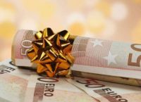 Δώρο Χριστουγέννων 2023: Έως σήμερα η καταβολή – Τι κάνετε σε περίπτωση που δεν σας καταβληθεί
