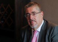 Γουατεμάλα: Το Συνταγματικό Δικαστήριο αίρει τα εμπόδια για την ανάληψη της εξουσίας από τον Αρέβαλο