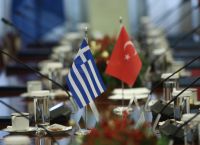 Guardian για επίσκεψη Ερντογάν: Θέλει να αποκαταστήσει τις τεταμένες σχέσεις της Τουρκίας με την Ευρώπη